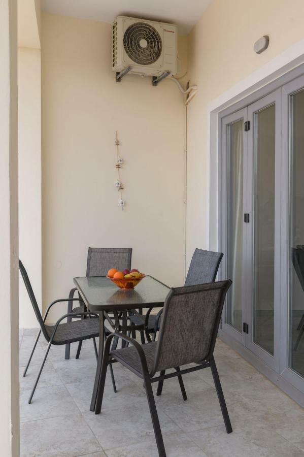 Coral Sea Apartment Kokkinos Pirgos Luaran gambar