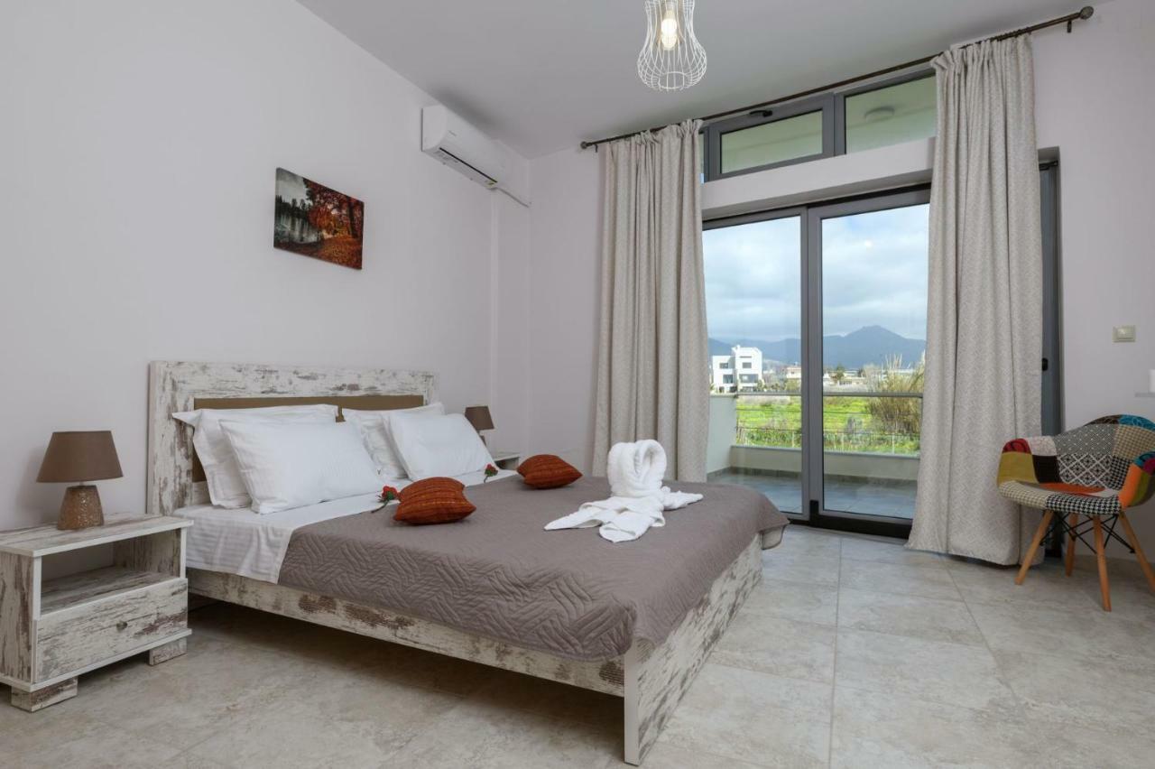 Coral Sea Apartment Kokkinos Pirgos Luaran gambar